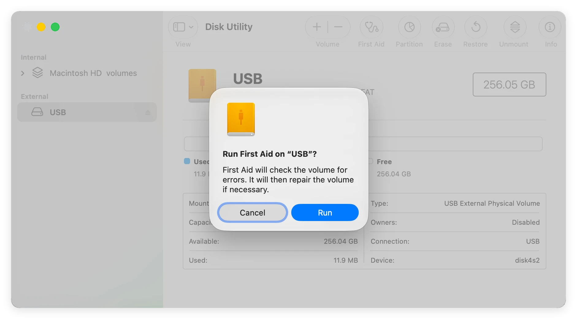 USB flash drive becomes unreadable on macOS 27 Golden Gate